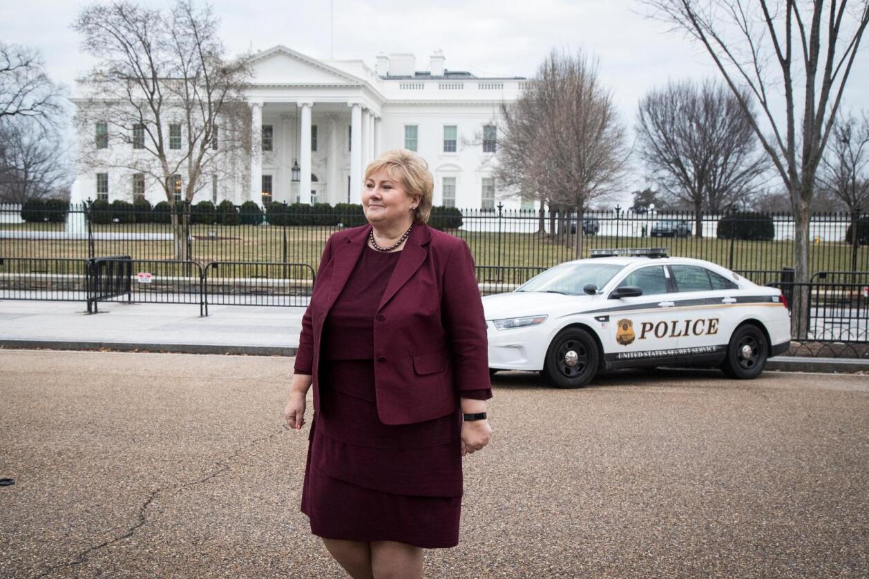 Statsminister Erna Solberg utenfor Det hvite hus i Washington onsdag etter møtet med USAs president Donald Trump. Foto: Heiko Junge / NTB scanpix