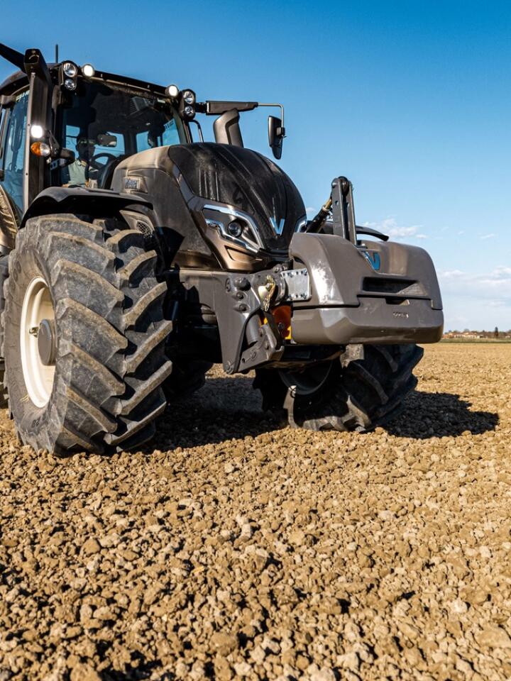 Populær: Valtra er det merket det er bruktimportert flest traktorer av så langt i år. Økningen fra fjoråret er 12 traktorer.