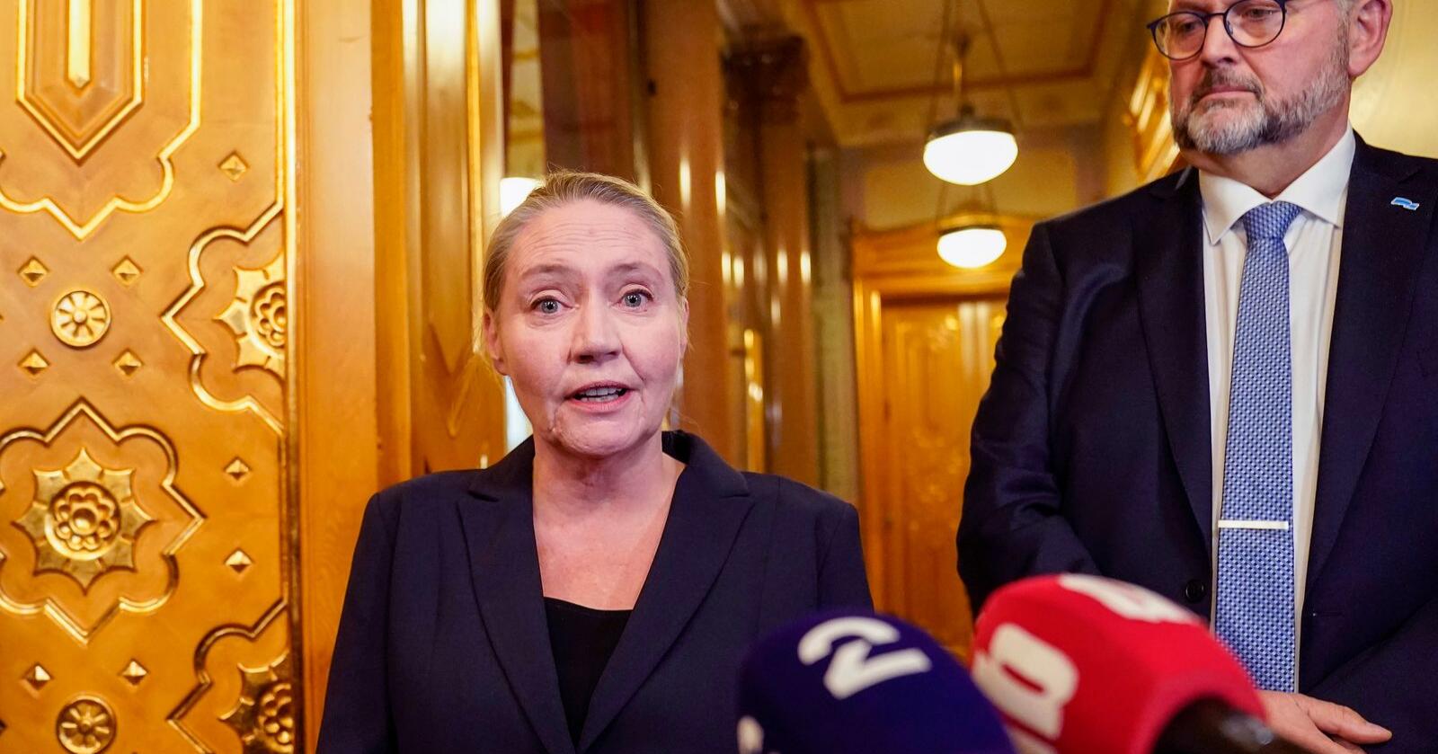 Ugreit: Tidligere stortingspresident Eva Kristin Hansen slamrer i dørene. Det tar seg dårlig ut. Foto: Torstein Bøe / NTB