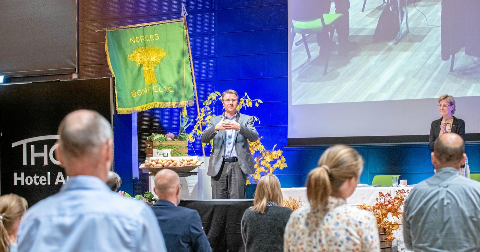 Gjenvalgt: Lars Petter Bartnes ble gjenvalgt som leder i Norges Bondelag. Foto: Vidar Sandnes