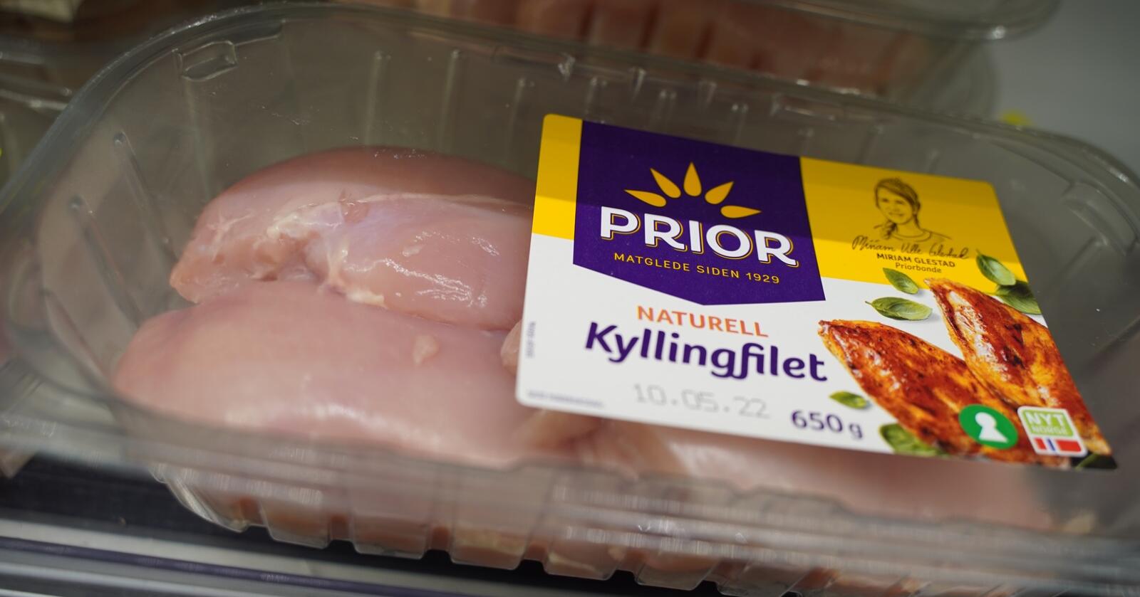 Norturas merkevare for fjørfekjøtt Prior kan bli utkonkurrert, frykter kyllingbonde. Foto: Lars Bilit Hagen