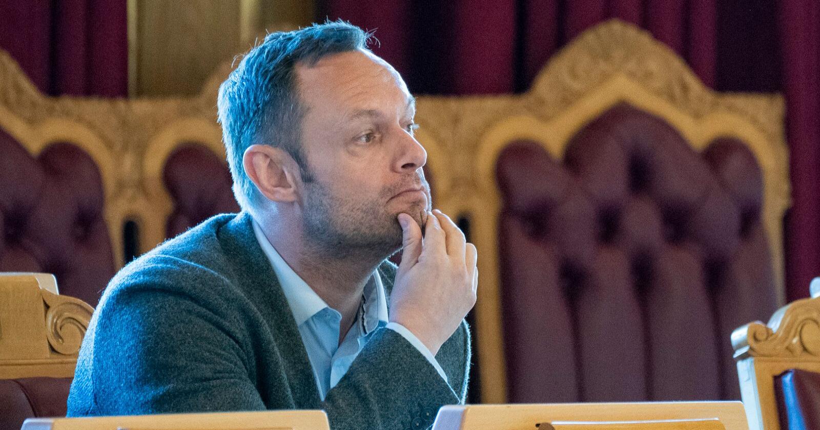 SV-nestleder Torgeir Knag Fylkesnes er blant stortingspolitikerne som har fått skattekrav fra Skatteetaten. Foto: Terje Pedersen / NTB