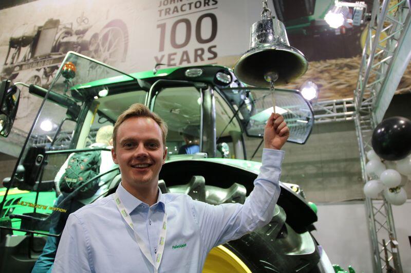 Sporing: Produktsjef for John Deere-traktorer i Felleskjøpet Agri SA, Tore Glærum, sier det finnes flere muligheter for å spore stjålne traktorer. Foto: Trond Martin Wiersholm