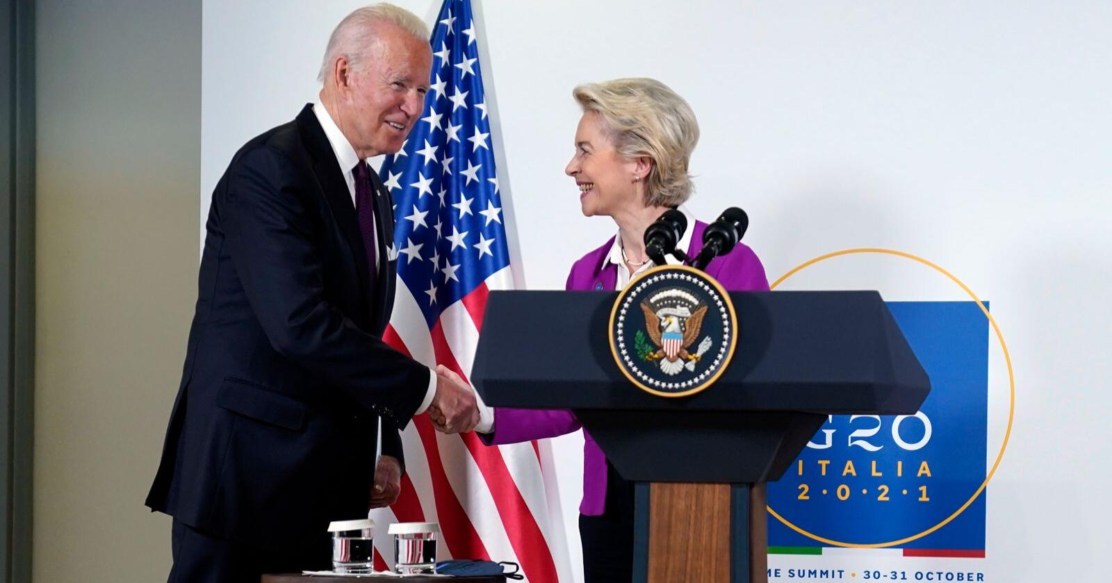 USAs president Joe Biden og EU-kommisjonens president Ursula von de Leyen under G20 møtet. Foto: AP Photo/Evan Vucci