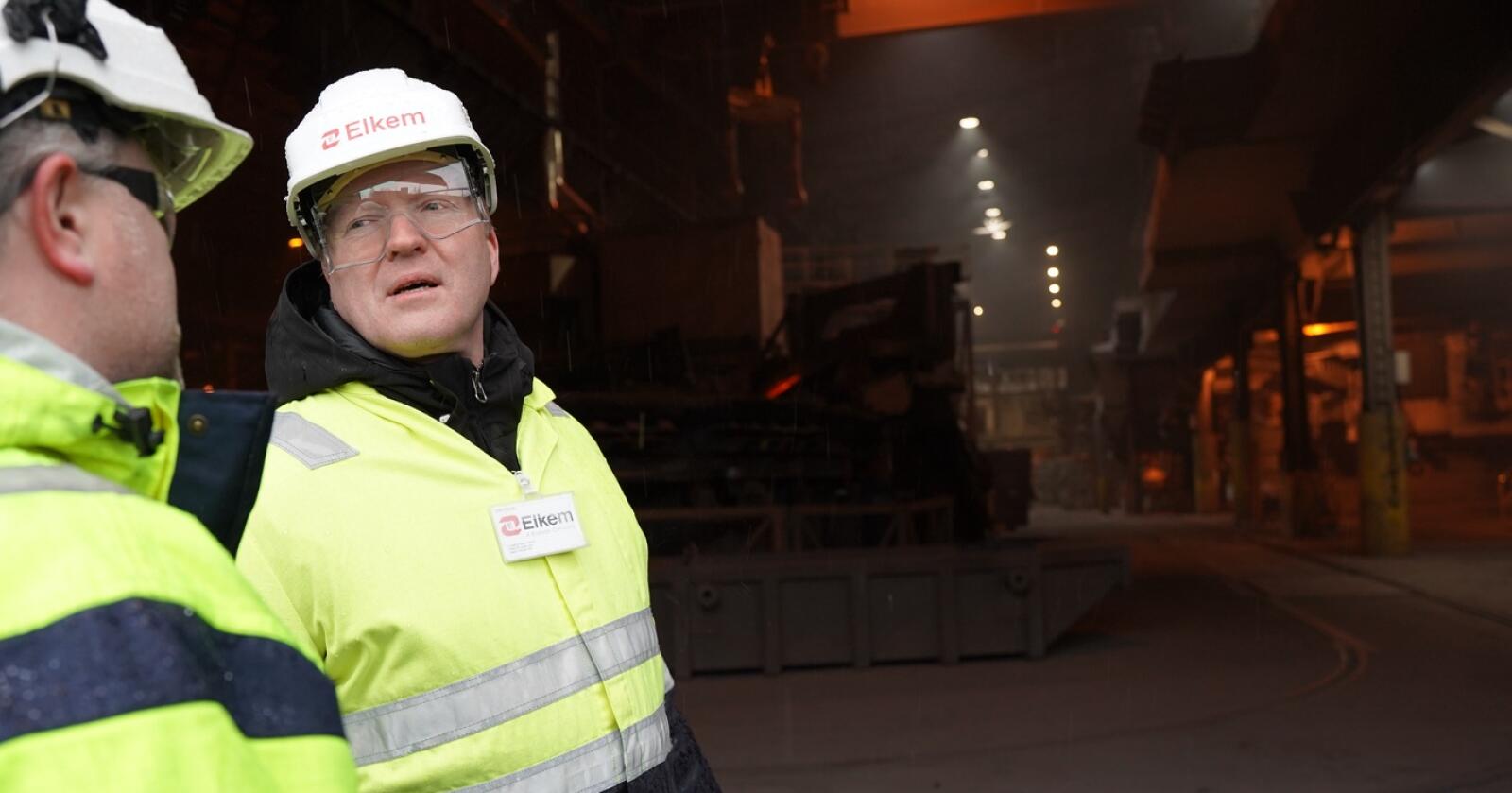 Etter å ha besøkt flere kraftkrevende industrivirksomheter i Nord-Norge er Sigbjørn Gjelsvik (Sp) sikker i sin sak - krafta må forbli der der den produseres, mener han. Foto: Andrea Ånestad