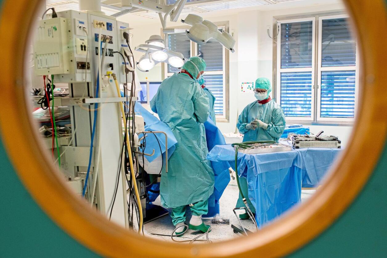 Mangel: Det blir for få kirurger kirurger ved sykehusene i fremtiden, skriver John Christian Glent. Foto: Skjalg Bøhmer Vold