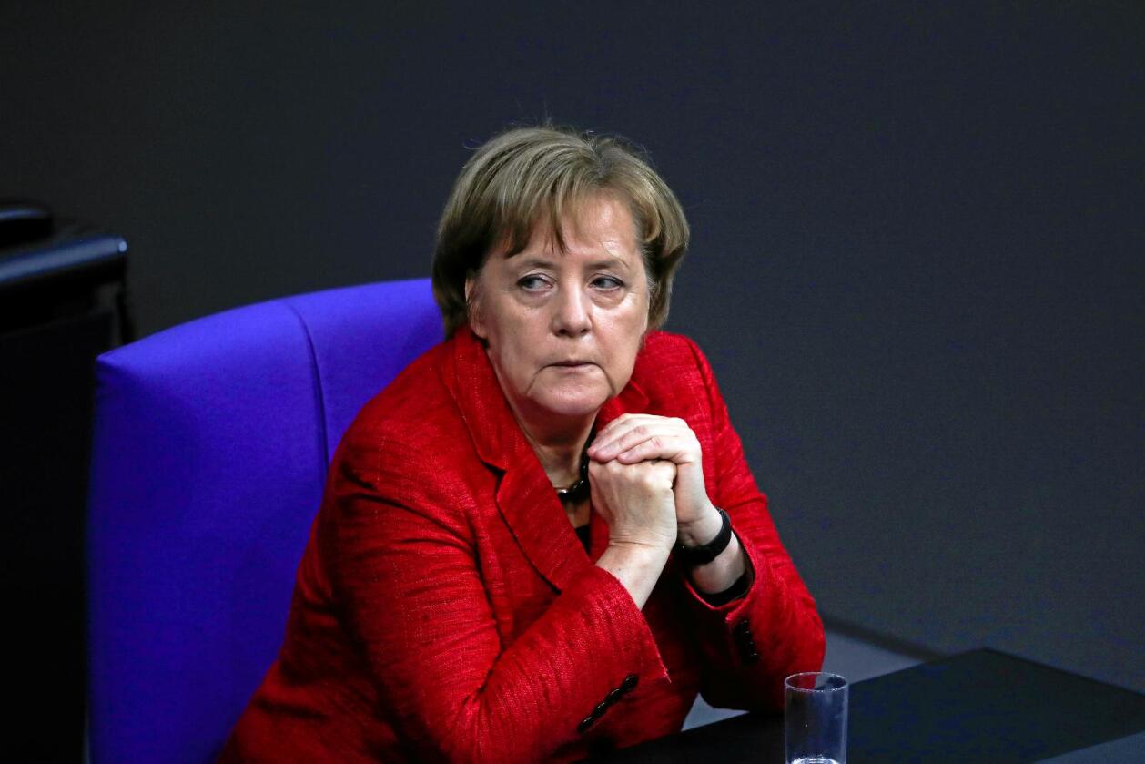 Intern strid: Tysklands statsminister Angela Merkel ble ført bak lyset av sin landbruksminister. Foto: AP Photo/Markus Schreiber