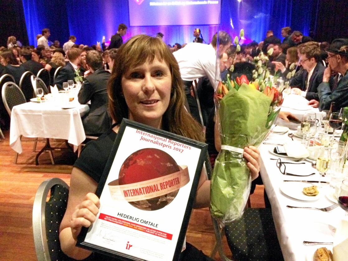 Journalist og prisvinner Hilde Lysengen Havro mottok prisen under utdelingen lørdag kveld. Foto: Bjarne Bekkeheien Aase 