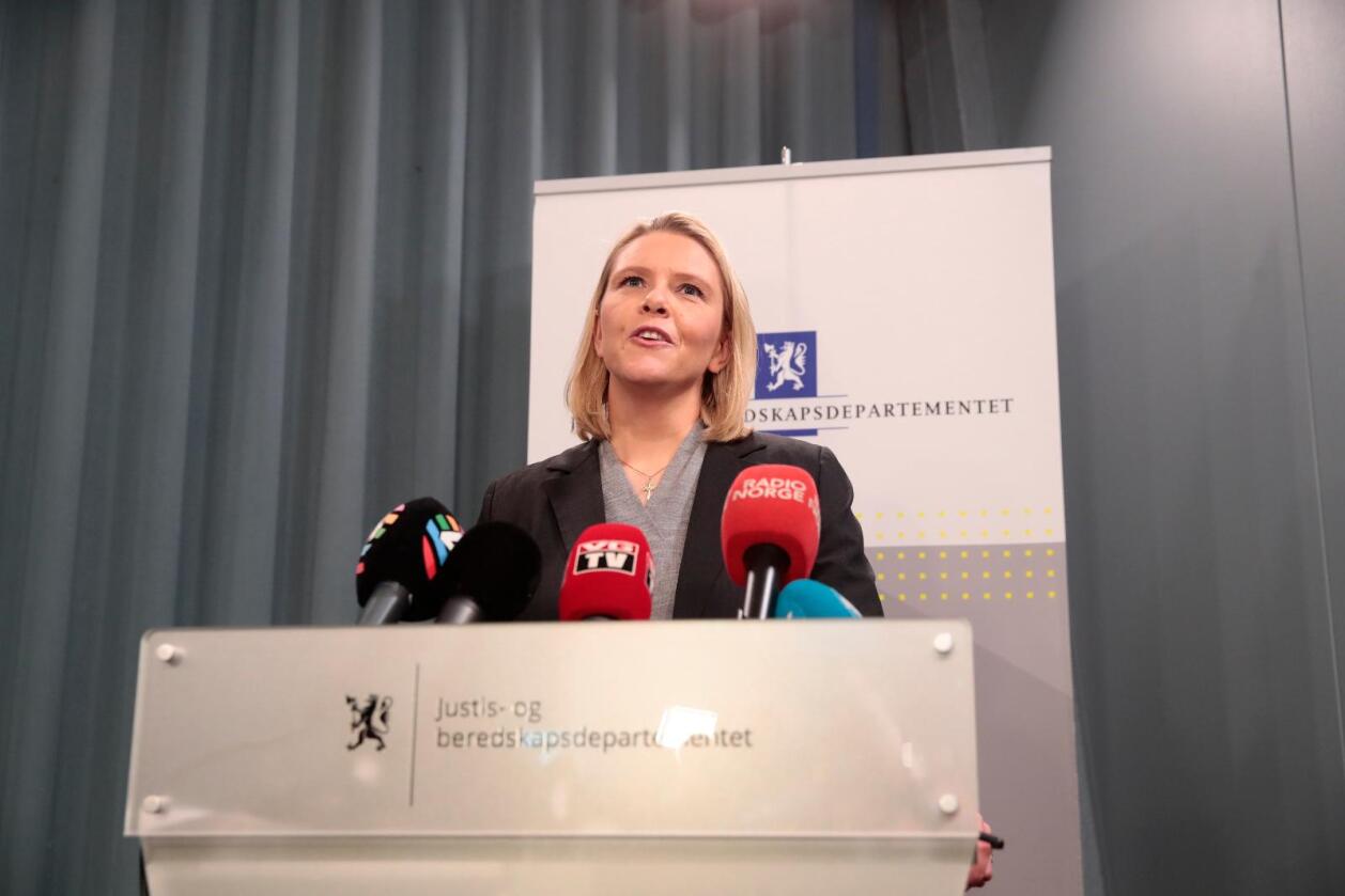 Pressekonferanse i Nydalen i forbindeles med at Sylvi Listhaug (Frp) går av som justisminister. Foto: Håkon Mosvold Larsen / NTB scanpix