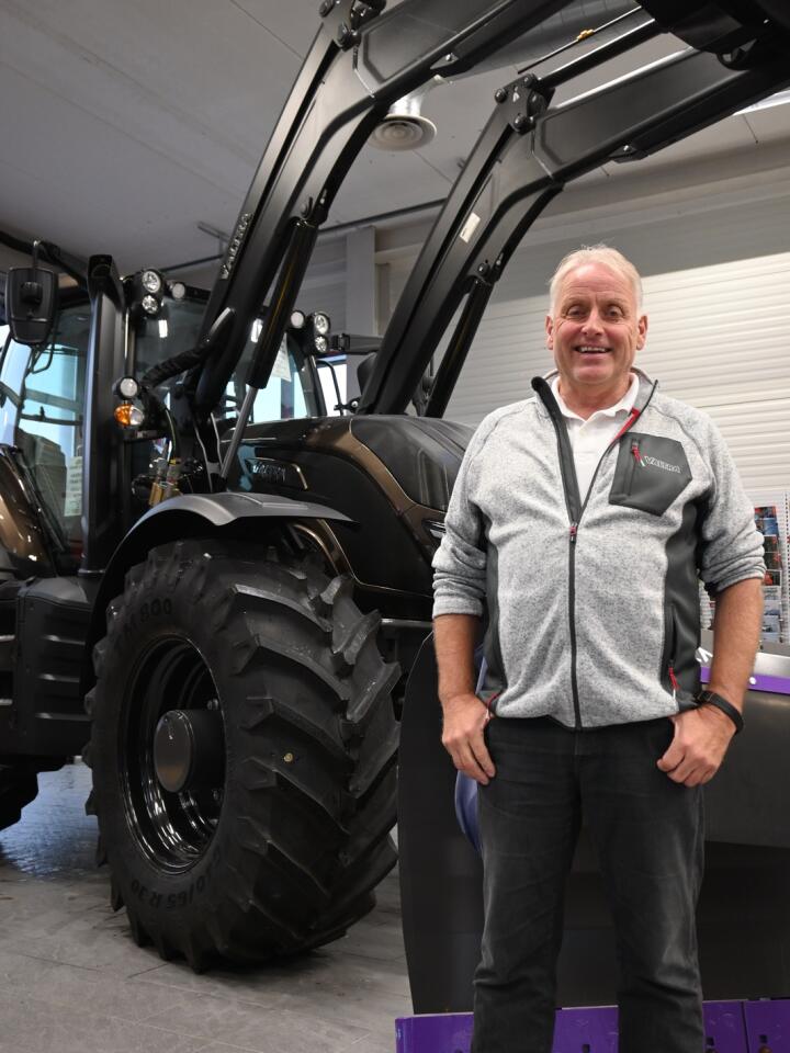 Fornøyd: Daglig leder Ole Hveem i Akershus Traktor er fornøyd med 2020, men usikkerhet rundt forsyninger truer i horisonten.