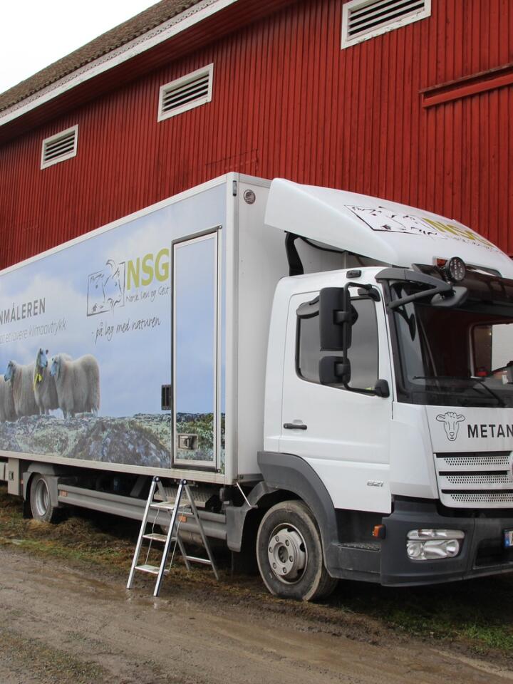 SPESIALLAGET: Både metanbilen og de ti klimakamrene den rommer, er spesialdesignet for norske forhold og norske sauer. 