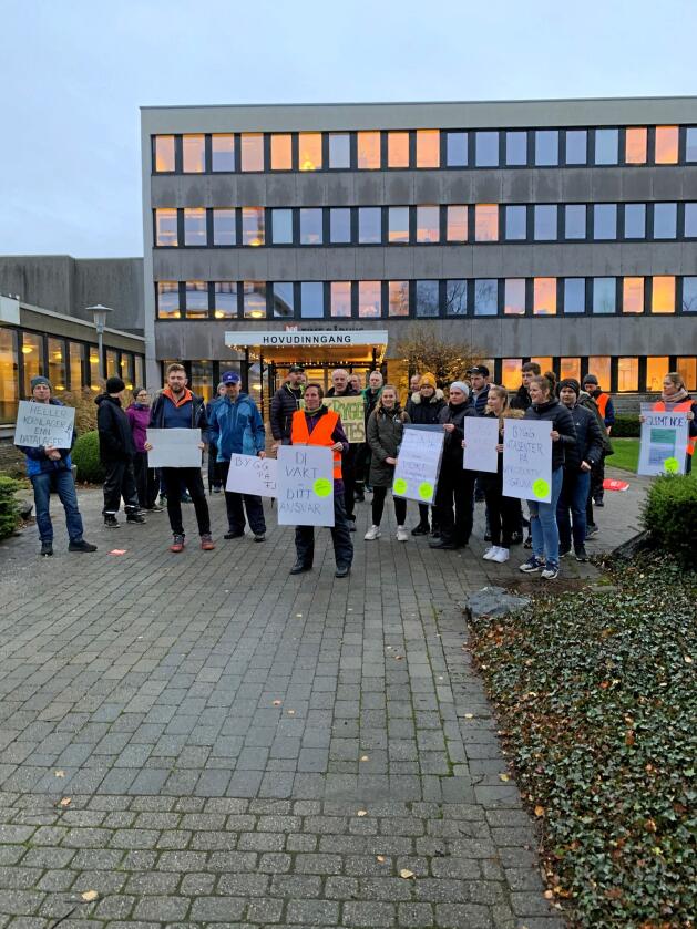 Her fra en tidligere demonstrasjon utenfor rådhuset på Bryne i forbindelse med utbyggingsplanene for et datasenter på Kalberg ved Kvernaland på Jæren. Foto: Rogaland Bondelag