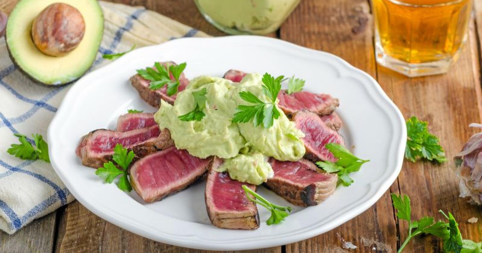 Ingen hovedrett: Du spiser ikke avokado til middag for å få i deg protein, skriver leserbrevforfatteren. Foto: Stepanek Photography / Mostphostos