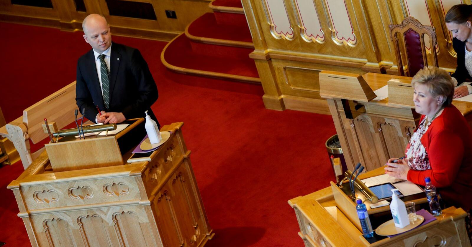 Sp-leiar Trygve Slagsvold Vedum utfordra statsminister Erna Solberg i den munnlege spørjetimen på Stortinget onsdag. Foto: Vidar Ruud / NTB scanpix / NPK