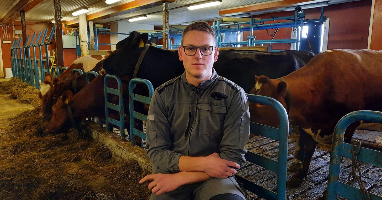 Sentralstyremedlem i Senterungdommen, Steffen Fjellestad, mener forslaget om å splitte opp Tine er en trussel mot et landbruk i hele landet. Foto: Privat
