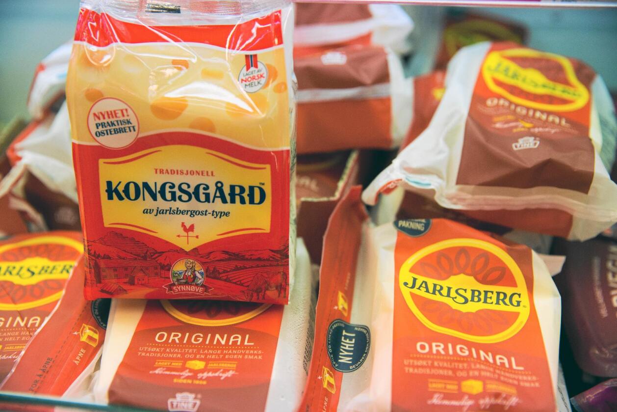 Slutt: Synnøve Finden har vorte samd med Tine om å droppe bruken av "jarlsbergost-type", som her på Kongsgård-osten som vart lansert i vinter. Foto: Tore Meek /NTB Scanpix