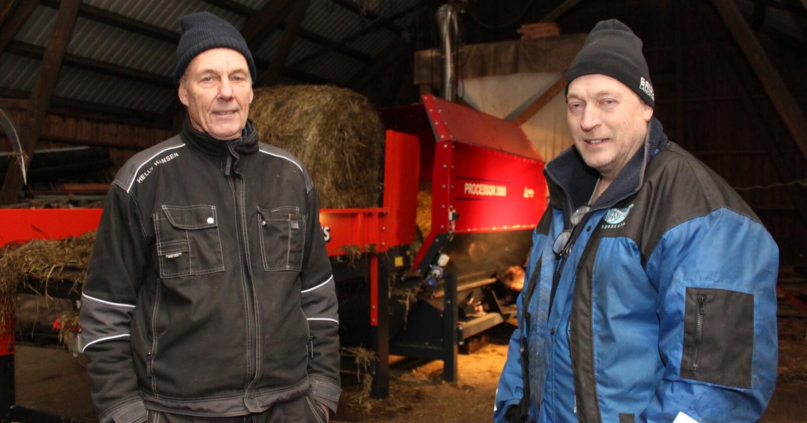 SOLGT: Hans Kråbøl (t.v.) og Rune Heggen har solgt fôrmikseren HaRu Processor 3000 til TKS Agri. Arkivfoto: Norsk Landbruk
