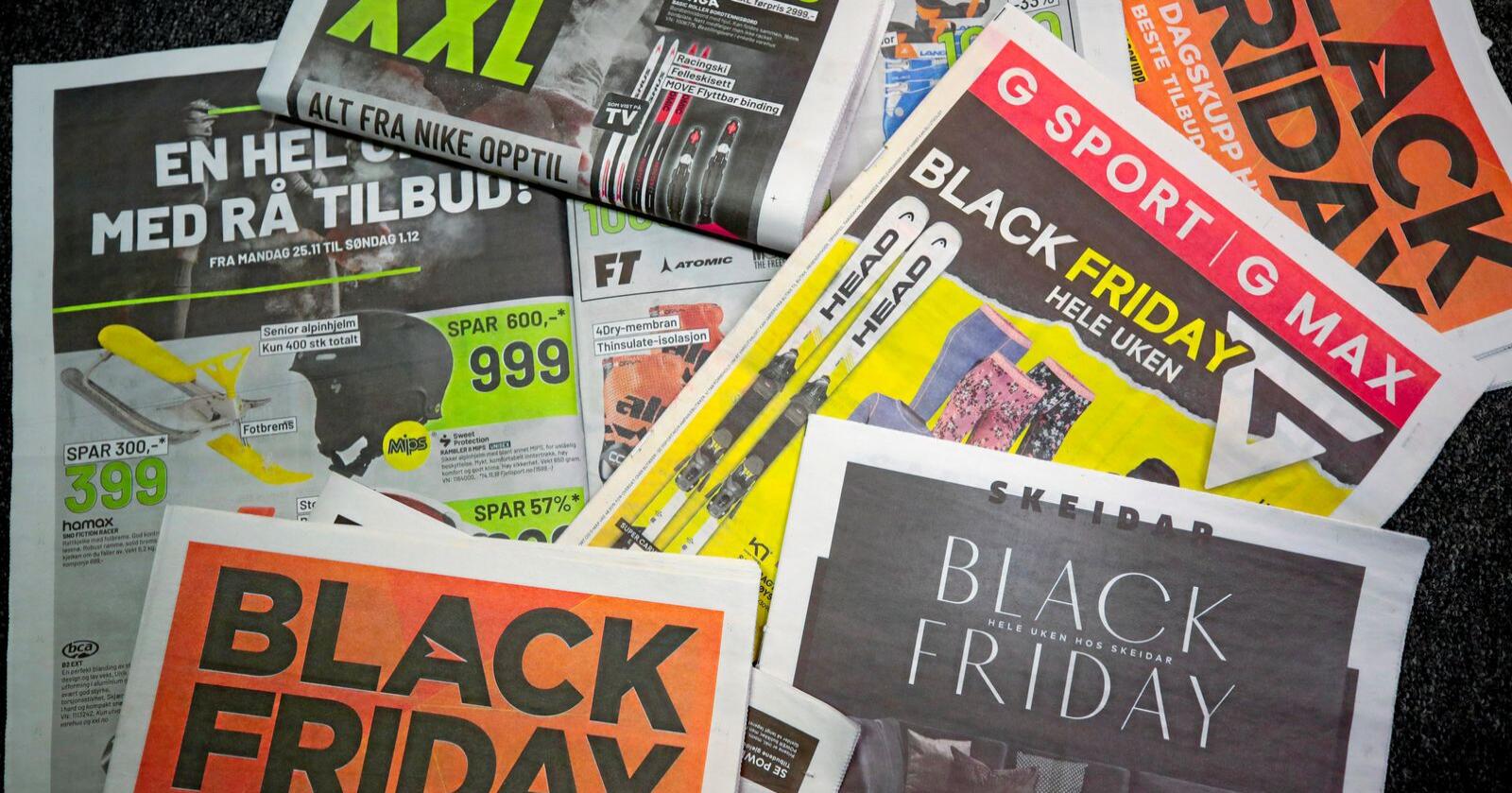 På tilbud: Black Friday- og Black Week-reklame. Foto: Lise Åserud / NTB scanpix