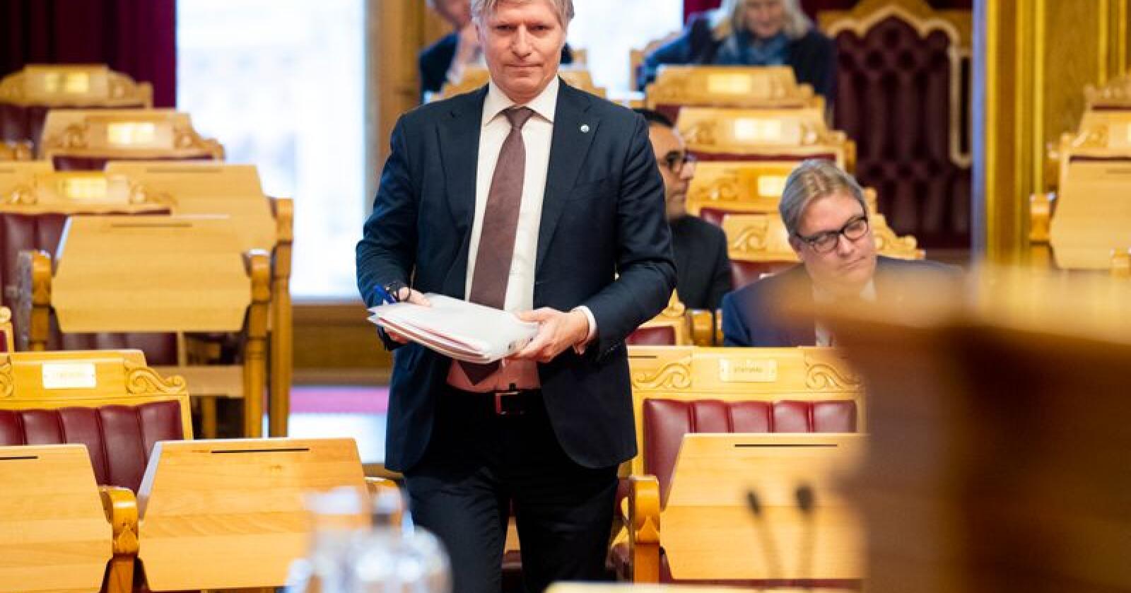 Klima- og miljøminister Ola Elvestuen (V) har hatt rovdyrklager til behandling. Foto: Håkon Mosvold Larsen / NTB scanpix